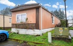 2145 31ST St, Springfield, OR 97477