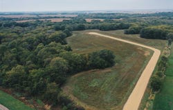 4008 Concord Ln, Wapello, IA 52653