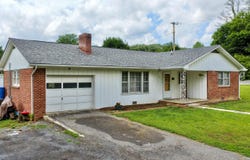 123 E Chestnut, Alderson, WV 24910