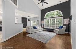 8003 Williamsgate Cir, Crestwood, KY 40014