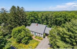10 Grouse Street, West Falmouth, MA 02540