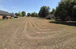 13 N Lake Circle, Manning, SC 29102
