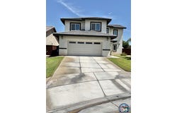 992 Shelbie Ave, Brawley, CA 92227