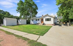 1015 E Warren, Sundance, WY 82729