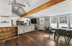 12 Middlesex Road, Topsham, ME 04086