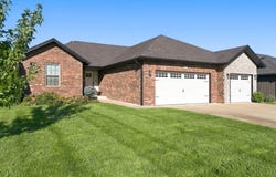 413 N Maplecrest Drive, Nixa, MO 65714