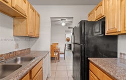 200 Croton Ave, Lantana, FL 33462