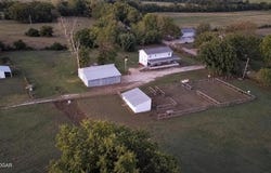 7410 SW 10th, Columbus, KS 66725