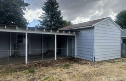 1106 N 3rd St., Lakeview, OR 97630