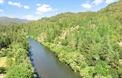 2231 Old Ferry Road, Shady Cove, OR 97539