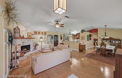 1810 Whispering Oaks Circle, Melbourne, FL 32934
