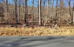 Decker Road lot: 1428, Bushkill, PA 18324
