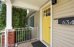 634 E Lewiston Avenue, Ferndale, MI 48220