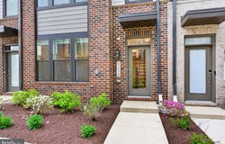 8279 FRONT Loop, ROCKVILLE, MD 20855