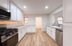 2359 100th St, Rosamond, CA 93560