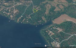 425 Monument Drive, Hemphill, TX 75948