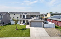 1605 S 14, Sunnyside, WA 98944