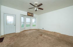 1386 E 60th Street N, Kellogg, IA 50135