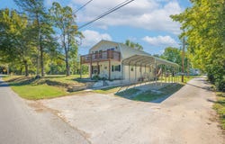 537 E Spring Street, Neosho, MO 64850