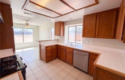 13561 Glacier, Hesperia, CA 92345