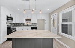 318 Woodlawn Dr, Longview, TX 75604
