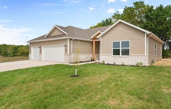 1376 N Carter Way, Republic, MO 65738