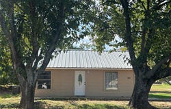 2764 W Highway 199, Springtown, TX 76082