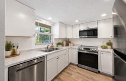 152 DOUGLAS Road W, OLDSMAR, FL 34677