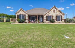 123 CATTLE DR, Castroville, TX 78009
