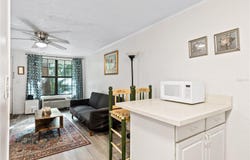 2490 SW 14TH Drive, GAINESVILLE, FL 32608
