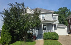 469 N Main St, Canton, IL 61520