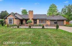 1375 Lathrup Park, Saginaw, MI 48638