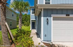 862 CAPITOL Parkway, Jacksonville, FL 32218