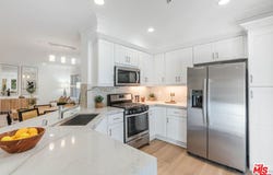 6020 Seabluff Dr, Playa Vista, CA 90094