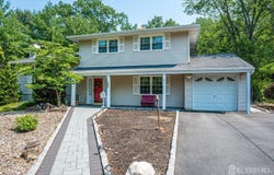 560 Wakefield Drive, Metuchen, NJ 08840