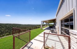 225 Arrowhead Ln, Pipe Creek, TX 78063