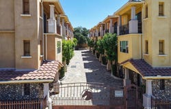 10121 W Amber Court, Tujunga, CA 91042