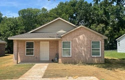 209 Kelly Street, Bokchito, OK 74726