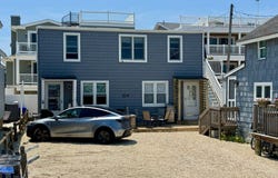 214 W SHIP BOTTOM Avenue, SHIP BOTTOM, NJ 08008