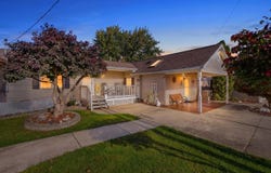 51770 Easy Street, Paw Paw, MI 49079