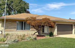 3615 Bicsak Drive, Warren, MI 48092
