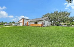 5744 AUGUSTA Circle, SARASOTA, FL 34238