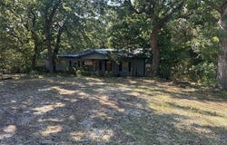 10691 Pin Oak, Kingston, OK 73439