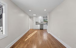 160 Lancaster Lane, Des Plaines, IL 60018