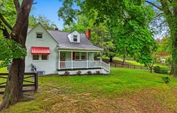 13030 JOHN MARSHALL Highway, LINDEN, VA 22642