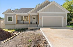 1306 Hamilton Street, Pleasant Hill, MO 64080