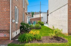 412 RHOADS Avenue, BOYERTOWN, PA 19512