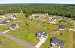 158 Uzzell Road, Hubert, NC 28539