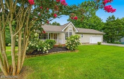 142 Oak Drive, Kingston, TN 37763