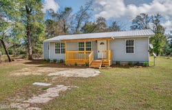 2366 Franklin Loop, Marianna, FL 32446